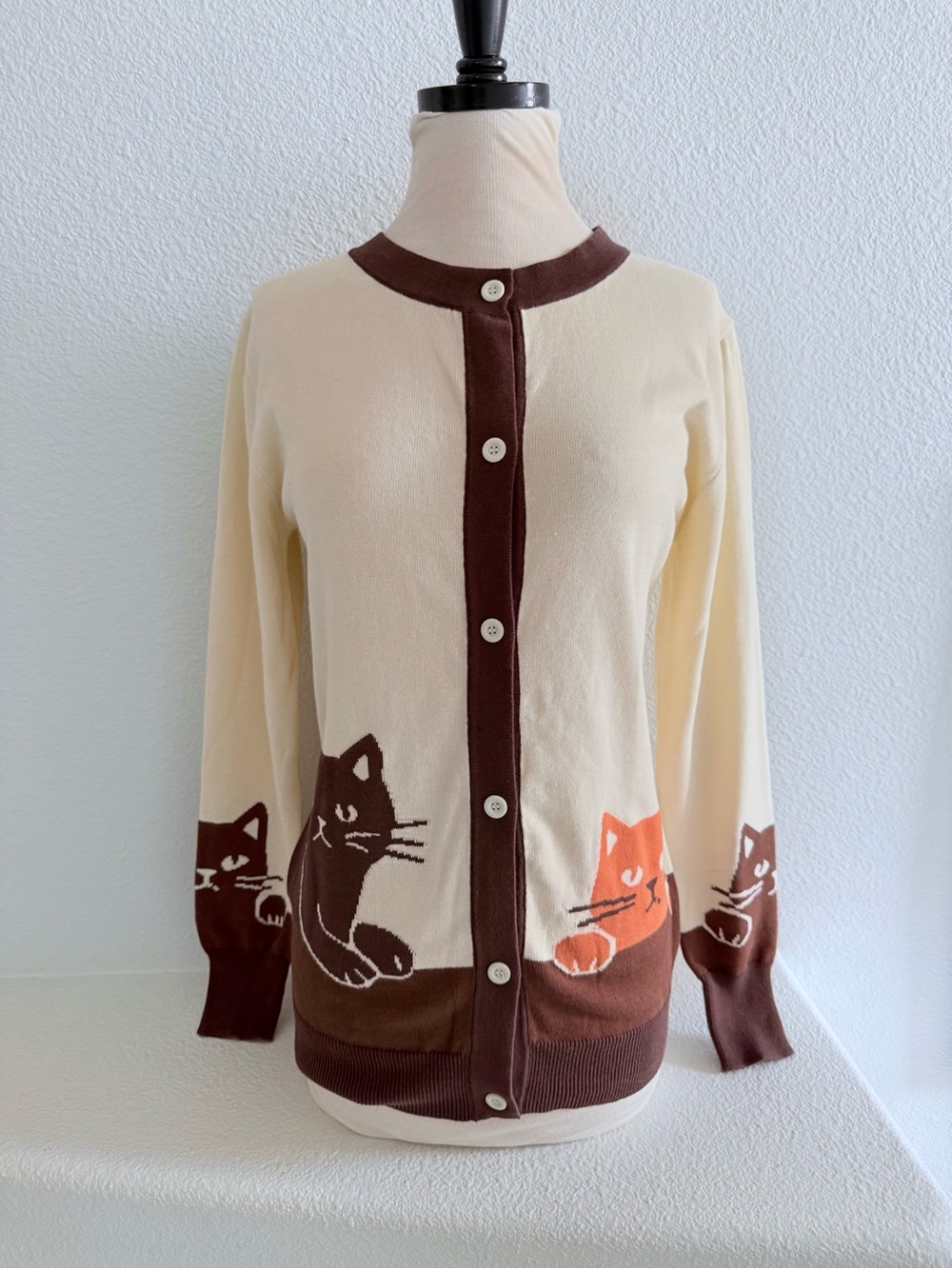 Retro OXKNIT Cream and Brown Cat Button Down Cardigan M